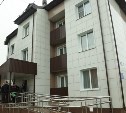 Валерий Лимаренко потребовал устранить дефекты в новом жилом доме в Березняках до конца июня