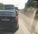 Из-за дорожных работ на дороге из Южно-Сахалинска в Аниву образовалась огромная пробка