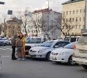 В Южно-Сахалинске собирается пробка из-за ДТП на перекрёстке