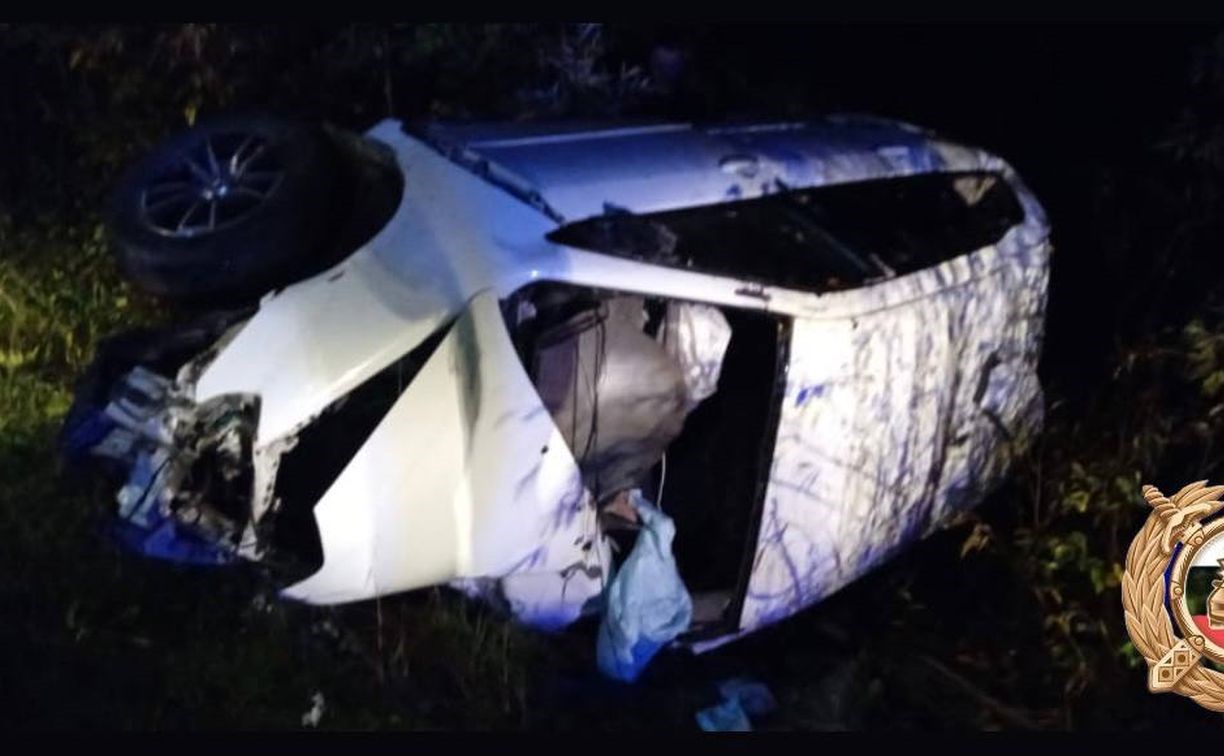 Два пассажира погибли при столкновении двух "Тойот" на Сахалине