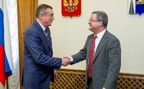 Сахалин впервые посетил посол Швейцарии