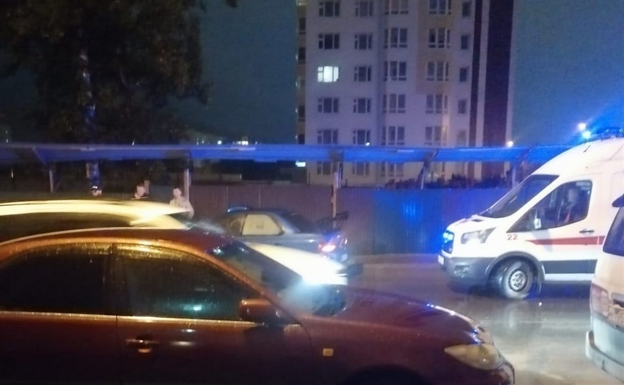 Мужчину сбили на пешеходном переходе в Южно-Сахалинске