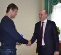 Сахалинский министр спорта встретился с победителем кубка России по тяжелой атлетике