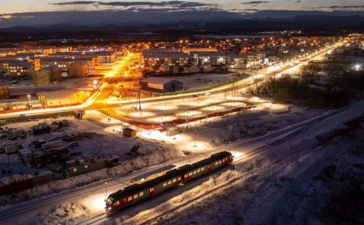 Жители Ново-Александровска могут без пробок добираться до центра Южно-Сахалинска на поездах