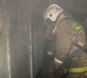 Два человека пострадали и один погиб при пожаре в Южно-Сахалинске