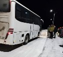 "Пишу и руки замерзают": на Сахалине вновь сломался автобус, люди опоздали на работу 