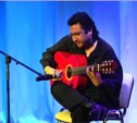 Ритмы фламенко привез на Сахалин испанский гитарист