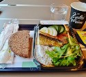 Пассажиров поезда Южно-Сахалинск-Ноглики будут кормить обедами