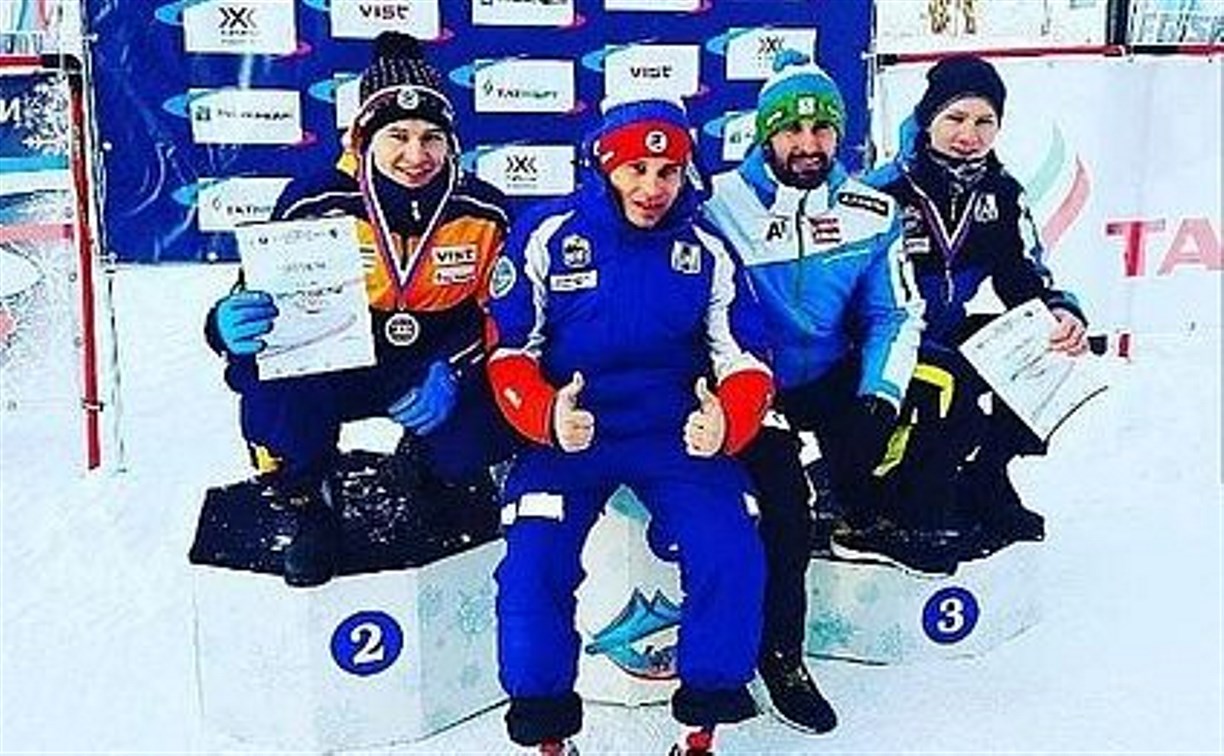 Сахалинские горнолыжники вновь взошли на пьедестал почета этапа Кубка России