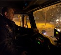 Полторы сотни единиц спецтехники чистили Южно-Сахалинск ночью