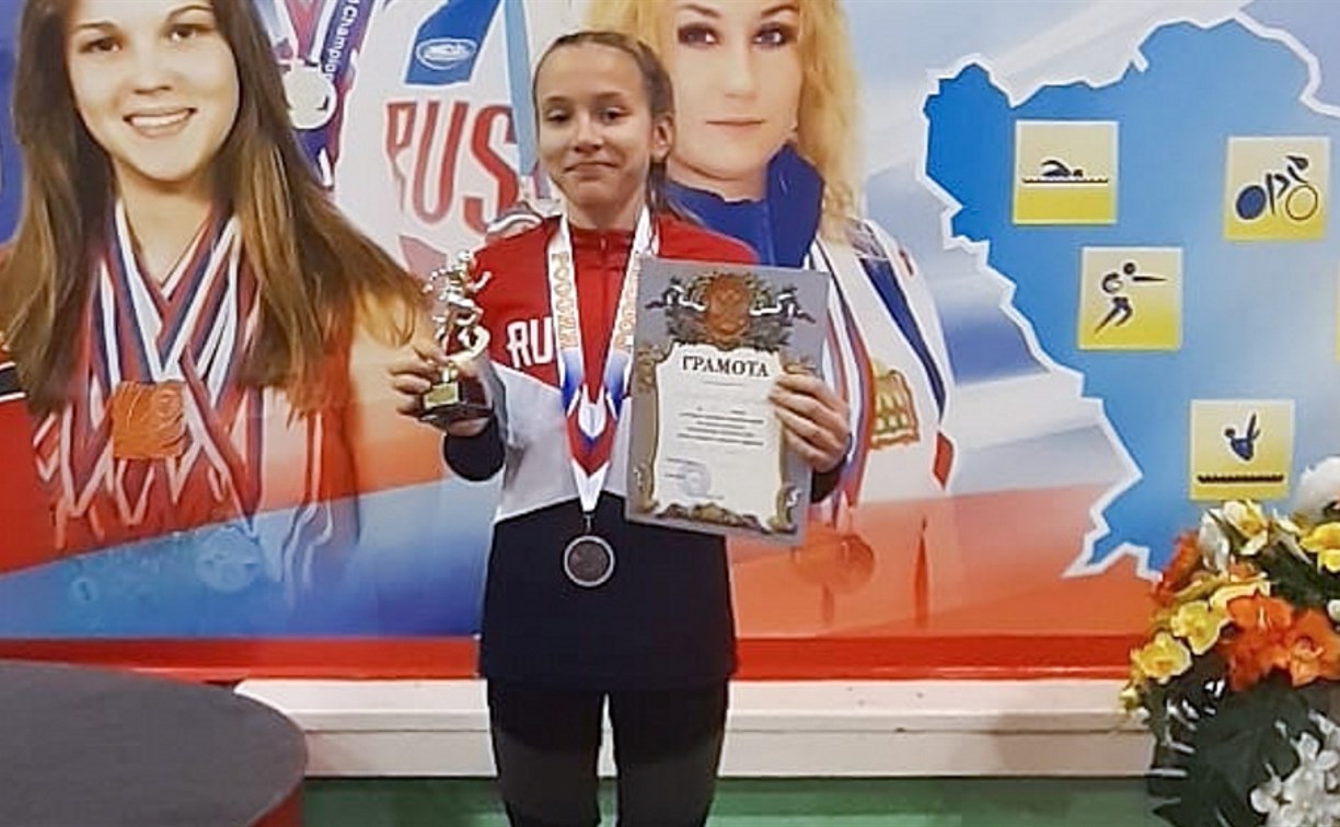 Сахалинская легкоатлетка завоевала две медали на соревнованиях в Пензе