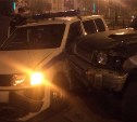 Внедорожник протаранил полицейский автомобиль в Корсакове