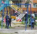 Детские площадки устанавливают в Поронайске (ФОТО)