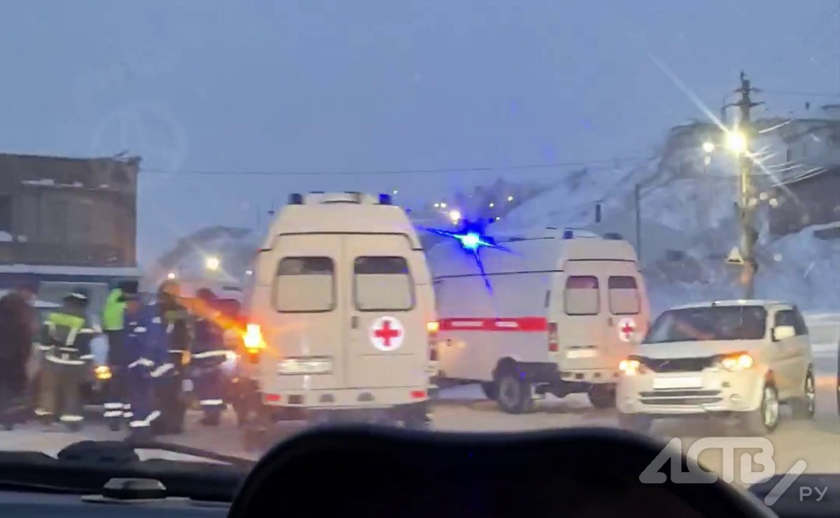 Сахалинцу, умершему за рулём автомобиля в Холмске, было 74 года