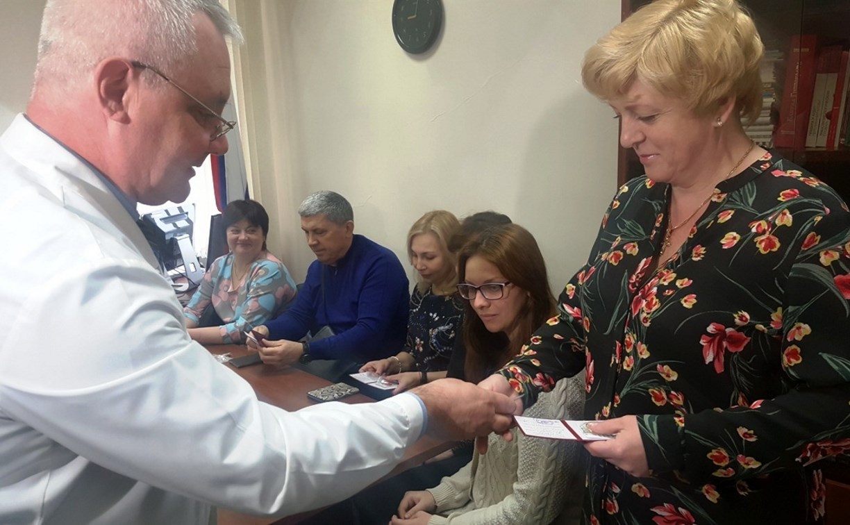 Девяти жителям Южно-Сахалинска вручили «каплю крови»