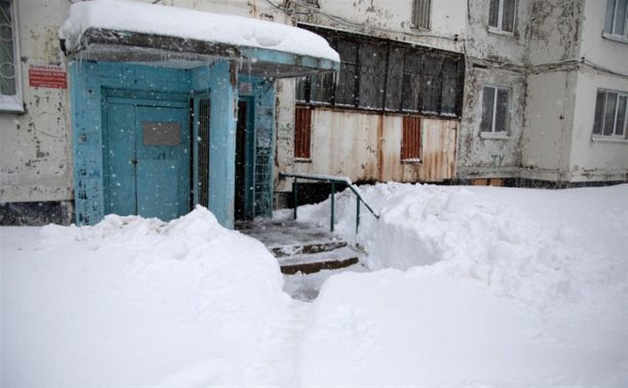 Три южно-сахалинские управляйки так и не начали чистить снег после окрика мэрии
