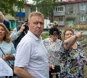 Мэр Сергей Надсадин встретился с жителями и проверил, как идет ремонт дворов в Ново-Александровске