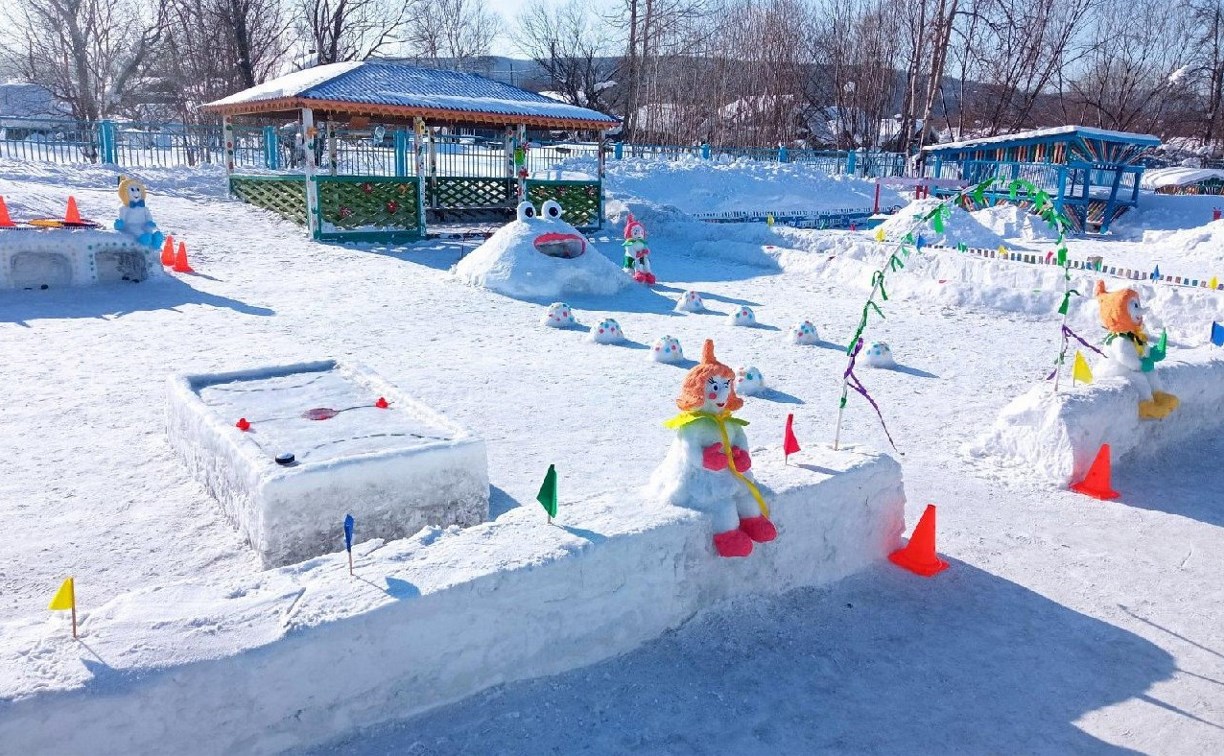 Сахалинские дети победили в федеральном конкурсе на лучший снежный городок