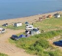 "Творится беспредел": шумные компании на море мешают отдыхать жителям села в Холмском районе
