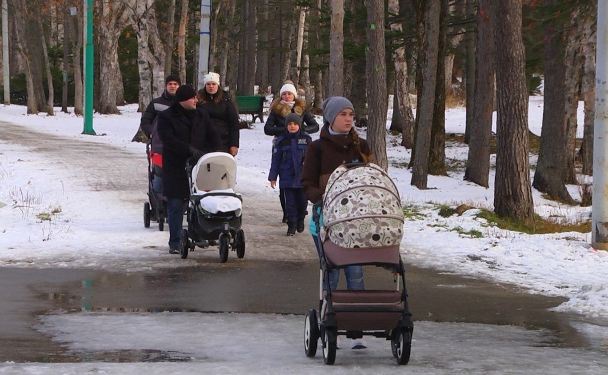 Сахалинские семьи получат больше полумиллиона рублей за первенца 