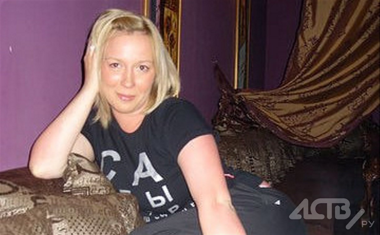 Подозреваемую в присвоении телефона умершей соседки по палате продолжают искать на Сахалине