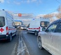 Очевидцев наезда внедорожника на семейную пару ищут в Южно-Сахалинске