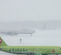 Из-за метели в аэропорту Южно-Сахалинска задержаны рейсы