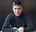 Подозреваемого в краже электроинструментов ищут в Южно-Сахалинске