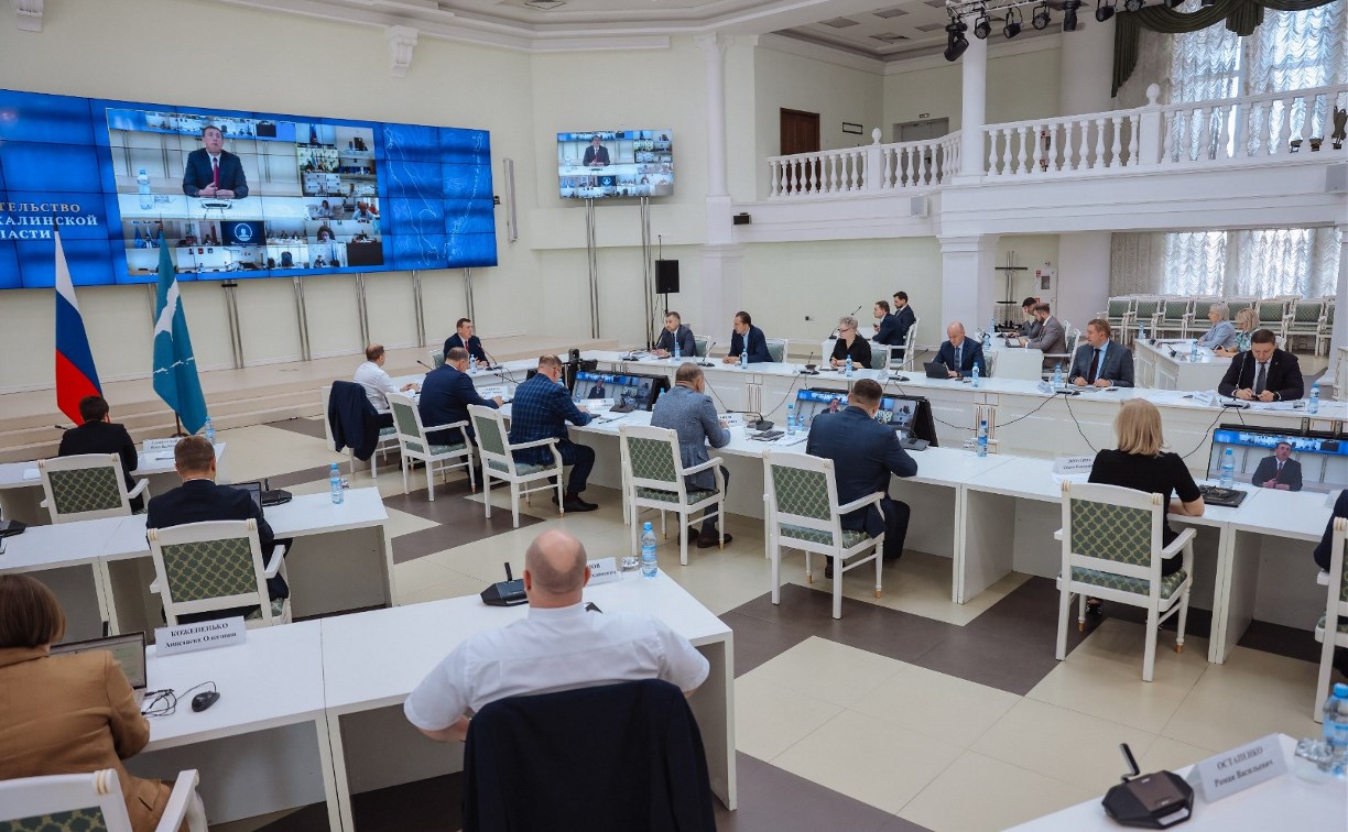 Около 42 км региональных и межмуниципальных дорог отремонтируют в Сахалинской области до конца года
