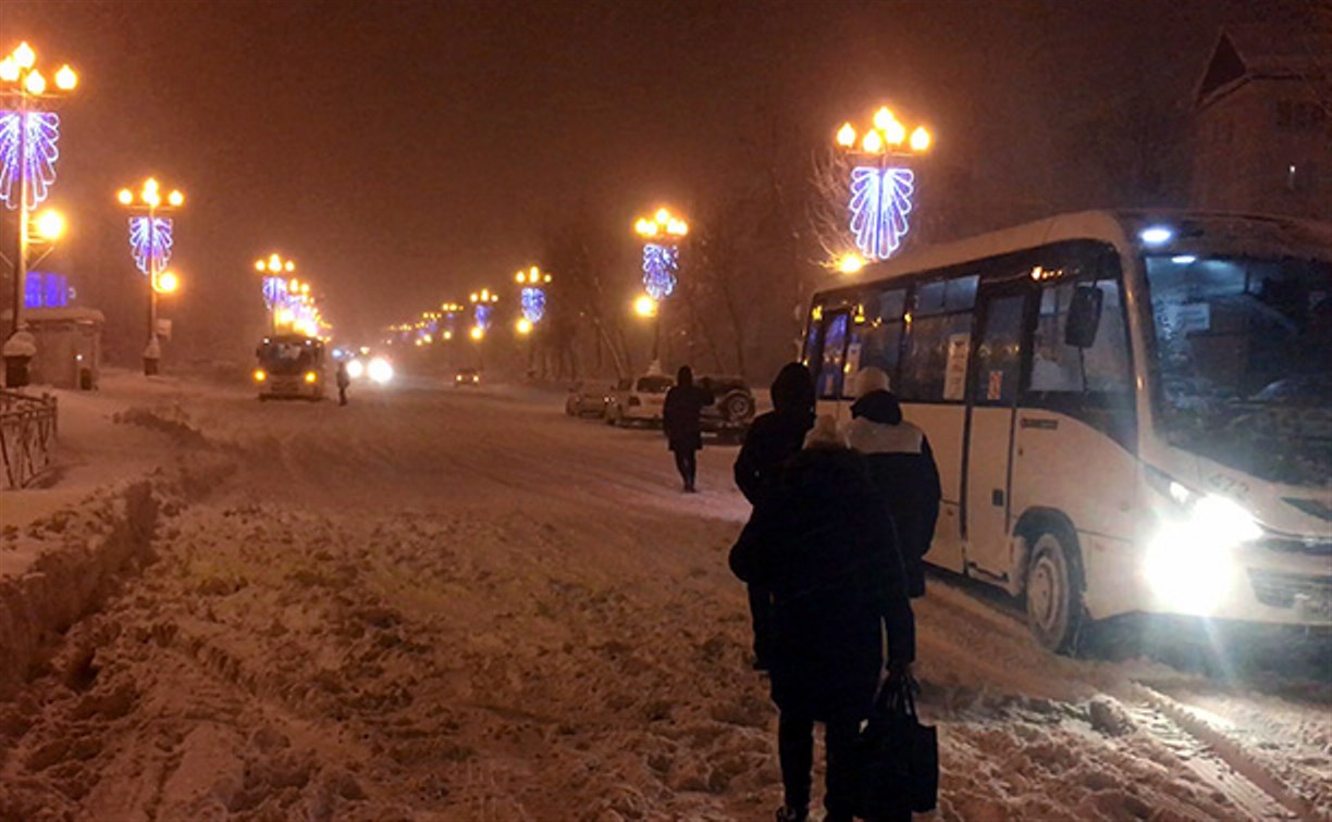 Циклон помешал движению автобусов в Южно-Сахалинске 