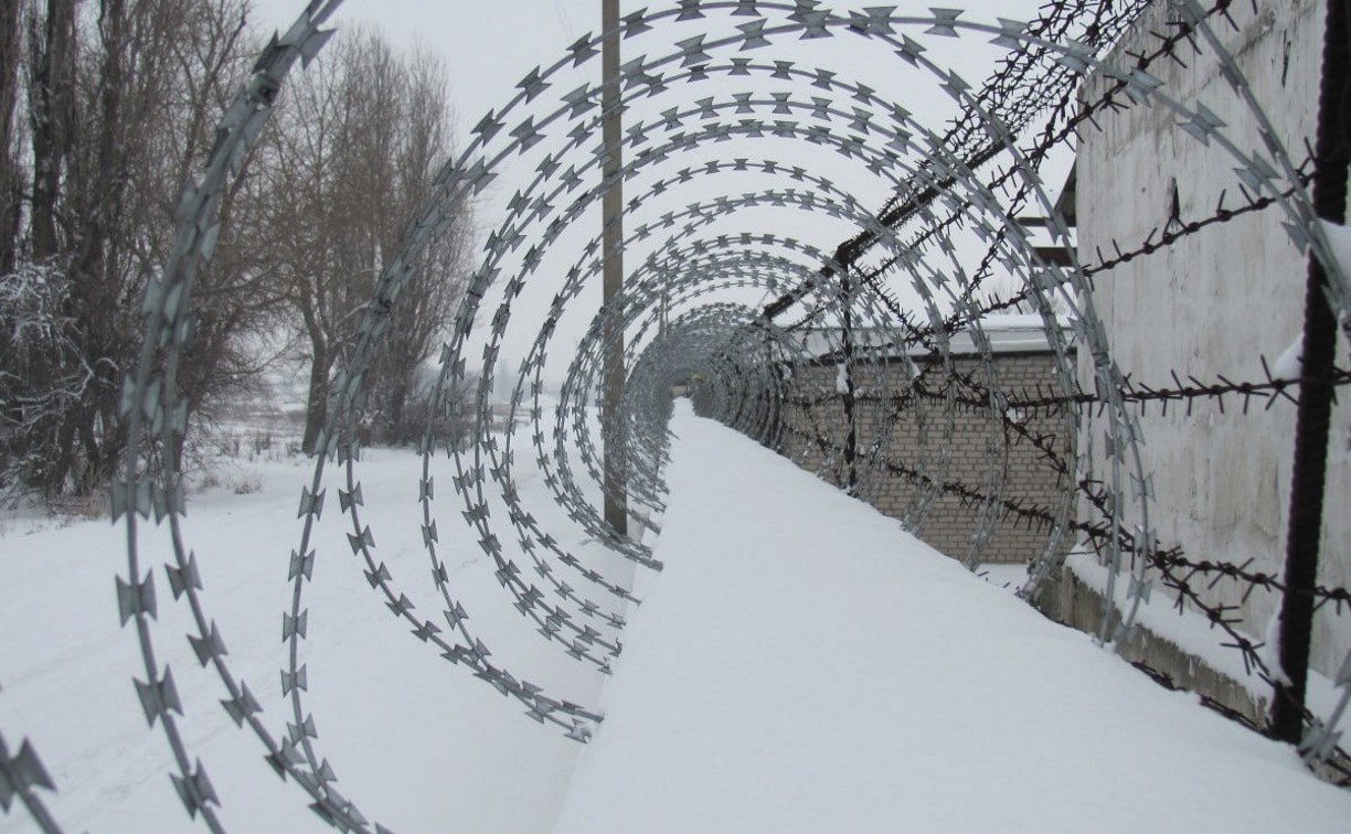 Сахалинцу, который перевёз на остров в трусах крупную партию наркотиков, вынесли приговор 