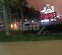 "Дрифт не удался": два помятых автомобиля заметили около площади Победы в Южно-Сахалинске