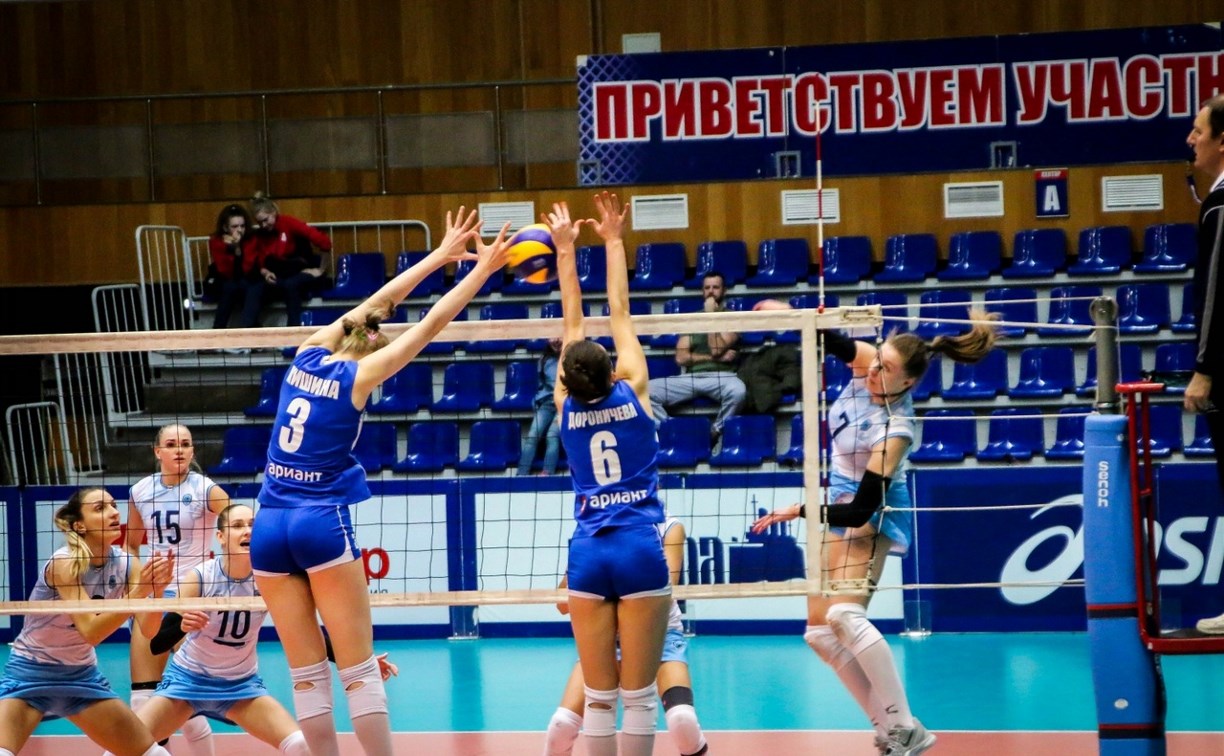 Волейболистки «Сахалина» впервые одержали победу в Челябинске