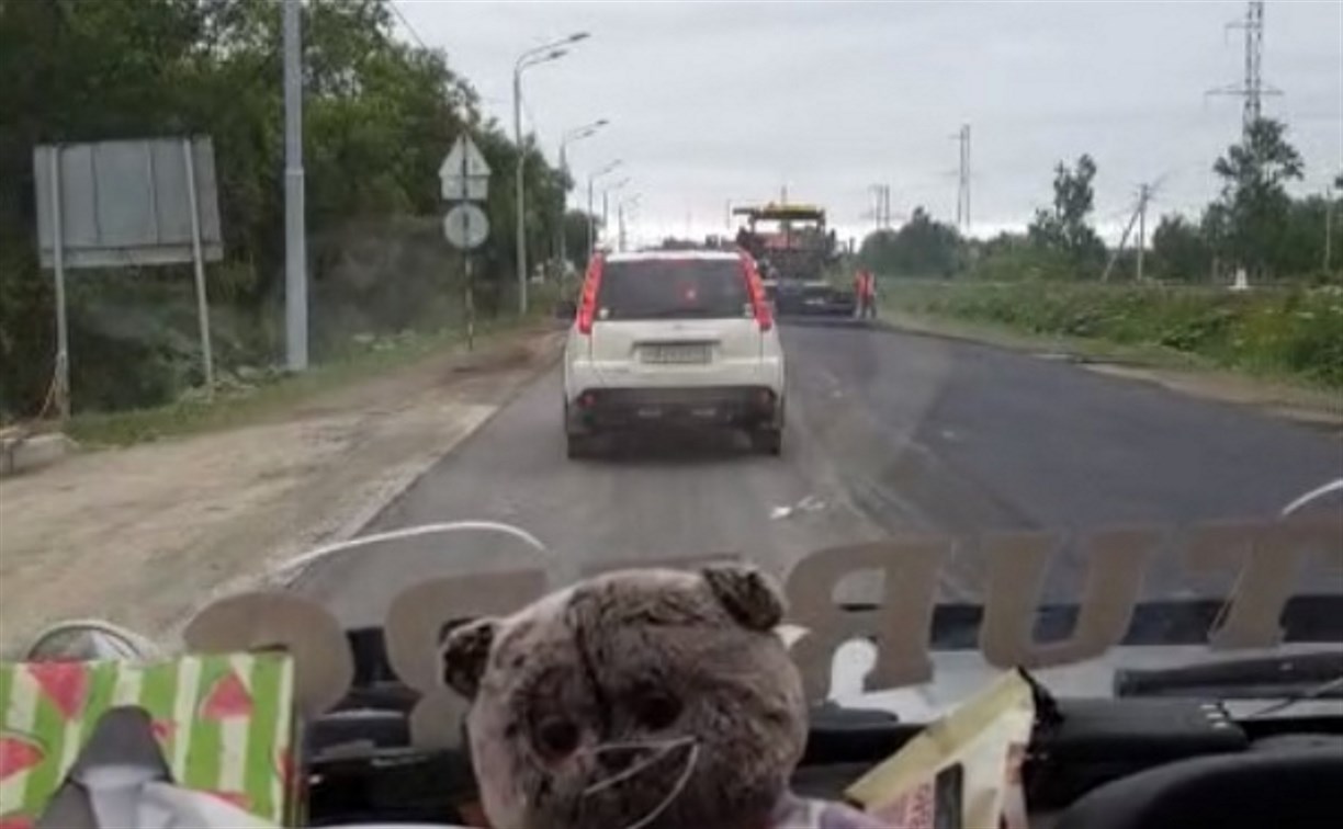 Дорожные работы в Южно-Сахалинске превратили улицу Ленина в пробку