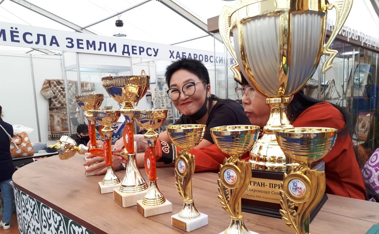 Сахалинская экспозиция стала лучшей на выставке-ярмарке "Сокровища Севера" 
