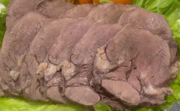 Как приготовить говяжий язык просто и идеально: пошаговый рецепт