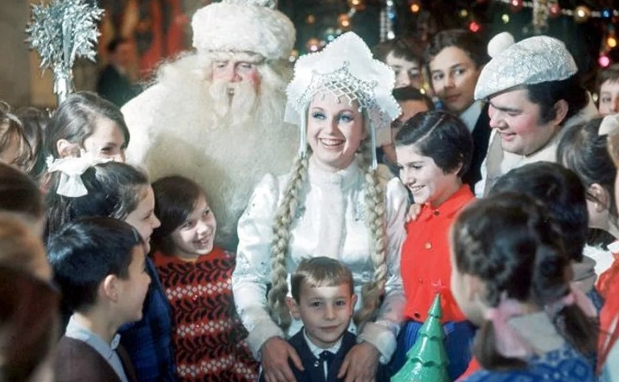 Тест про Новый год в СССР: открываем фотоальбом с детскими снимками и отвечаем на вопросы 