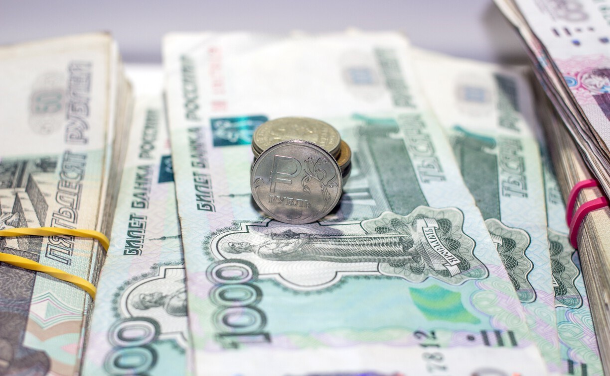 На Сахалине финансовый управляющий присвоил деньги клиента-банкрота