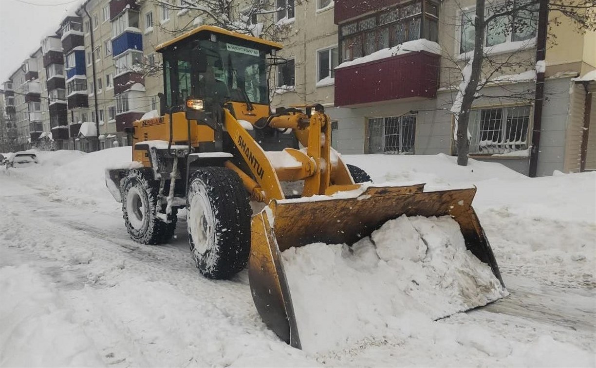 В Сахалинской области определили перечень дворов для первоочередной расчистки от снега