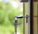 Жительница Долинска фиктивно прописала в своём доме 7 человек