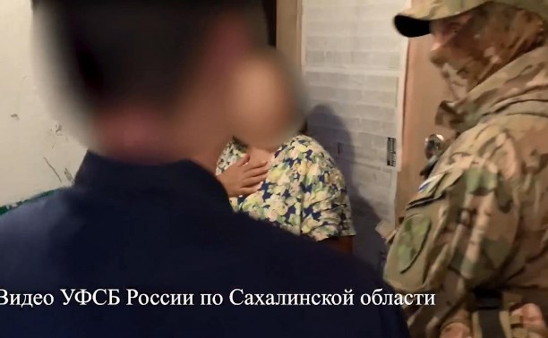 Четырёх женщин задержали на Сахалине и в Приморье за взятку от желающего стать моряком