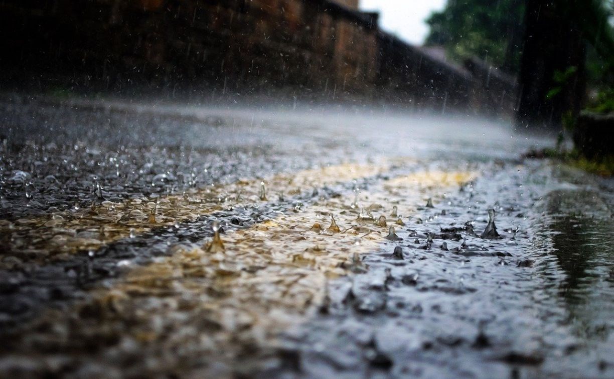 МЧС предупреждает об очень сильном дожде в Северо-Курильском районе