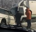 Внедорожник и грузовик столкнулись в Анивском районе