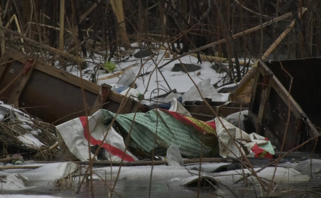 Со свалки в районе Танкового озера таинственно исчез мусор с военными обозначениями