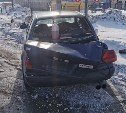 Седан и автомотриса столкнулись на железной дороге на Сахалине