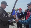 Победитель фестиваля любительской рыбалки "Улыбчивый спиннинг" на Курилах поймал почти 4 кг рыбы