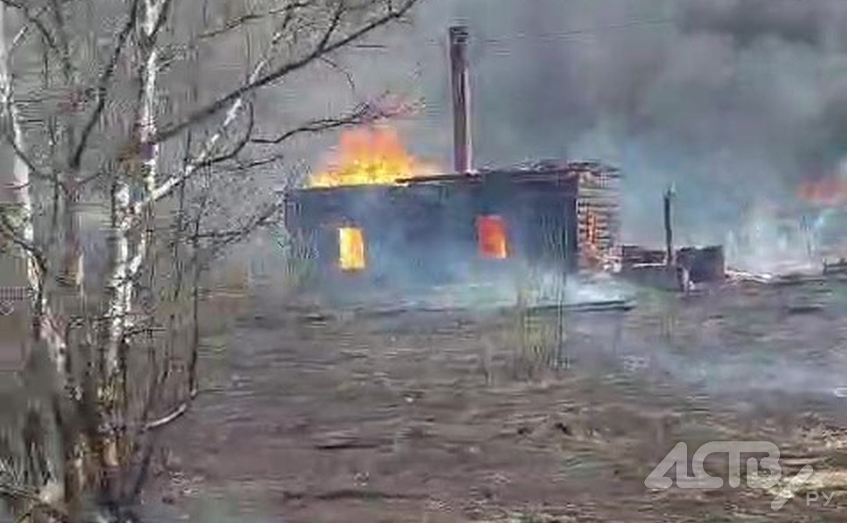 Последствия крупного пожара в Смирныховском районе показали на видео