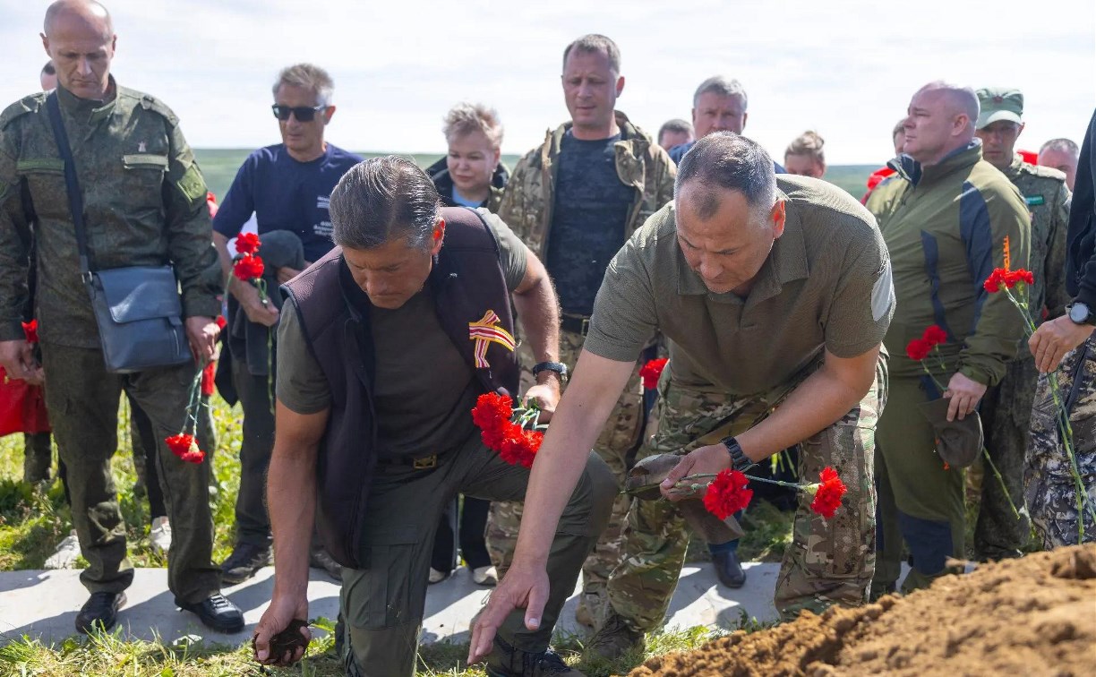 Останки павшего в боях за освобождения Курил солдата захоронили на Шумшу в памятную дату