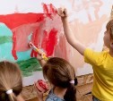 Сахалинские, донецкие и луганские школьники смогут подружиться благодаря проекту "Вижу сердцем"