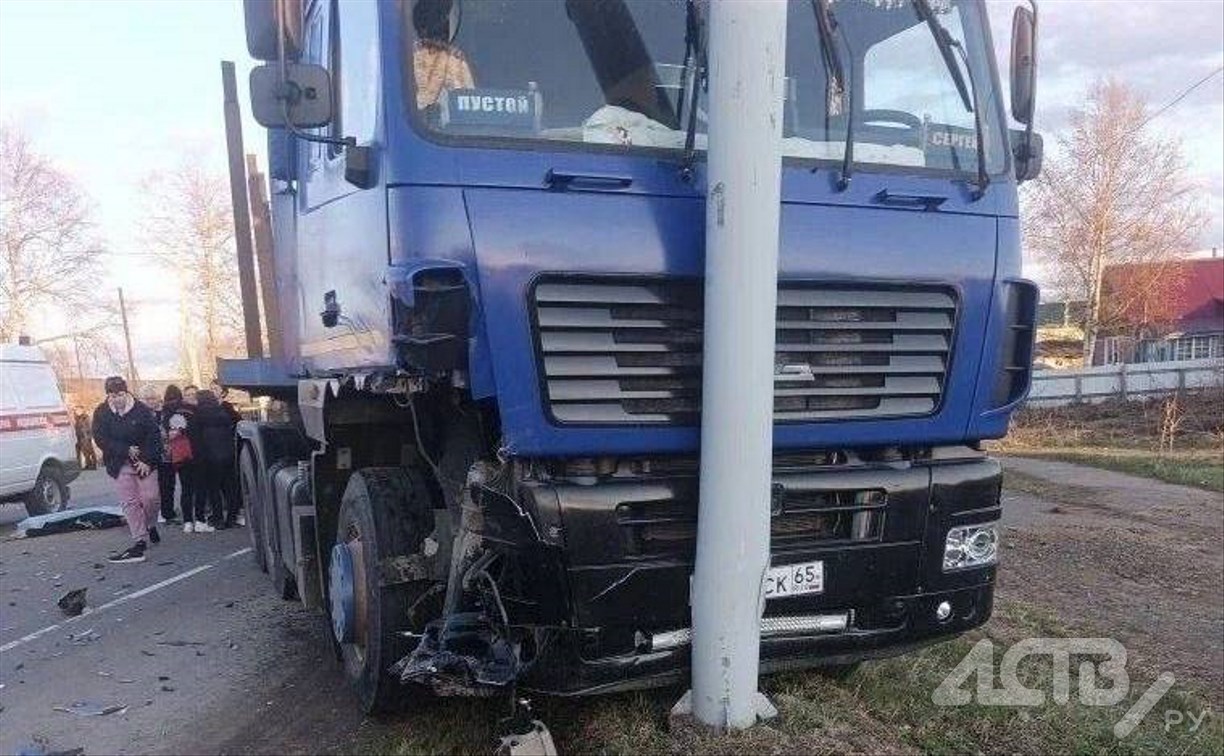 Объезжал самокатчика: стали известны причины смертельного ДТП в Тымовском районе